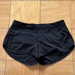Lululemon Black Speed Up Low-Rise Lined Short Size 6